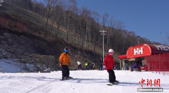 ��ѩ�ۺ����w�(y��n)���׻�������ʯ���� �z