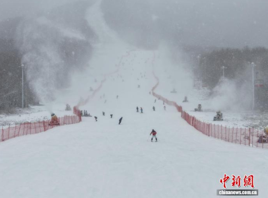 ��ѩ�ۺ�����ѩ�����Y�G���������б�ѩԇ�(y��n)�^(q��)�����ѩ�����D