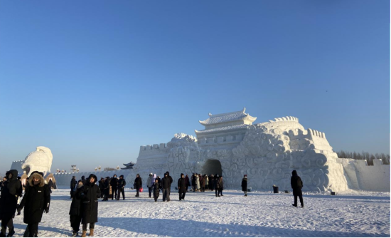 ������̫ƽ�ر�ѩ��ʳ�����R����̫ƽ��30�fƽ���׏V韈����c��Ȼ�����YԴ����7.5�f�����ױ�ѩ���@��