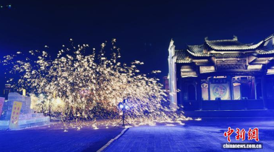 �����д����ϵ���Ļ��w��������ʯ���� �z